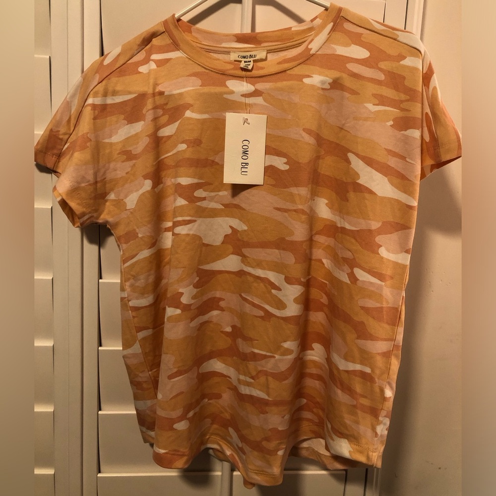 Camouflage top NWOT
